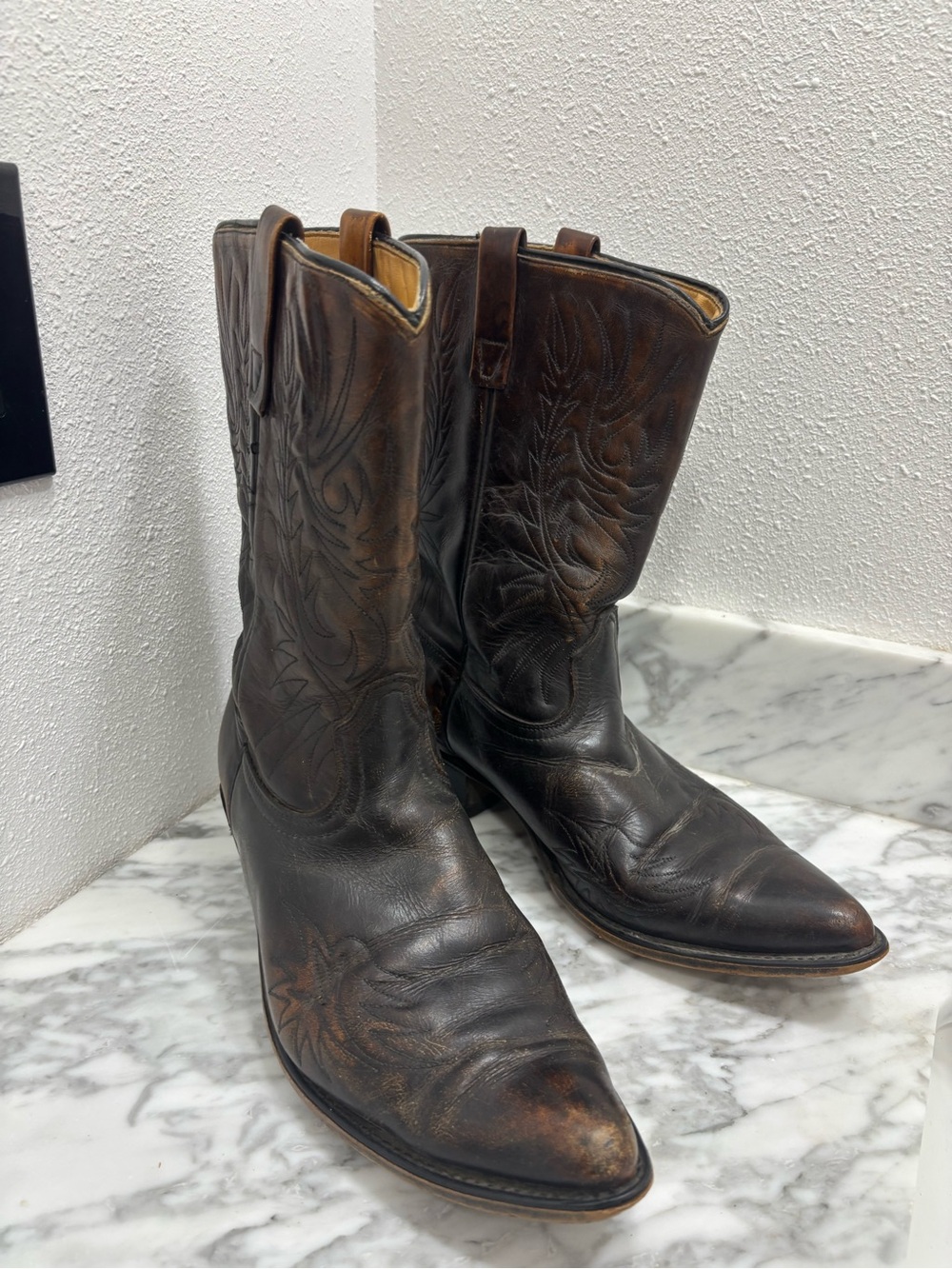 Men's Distressed Dark Brown Leather Western Cowboy Boots